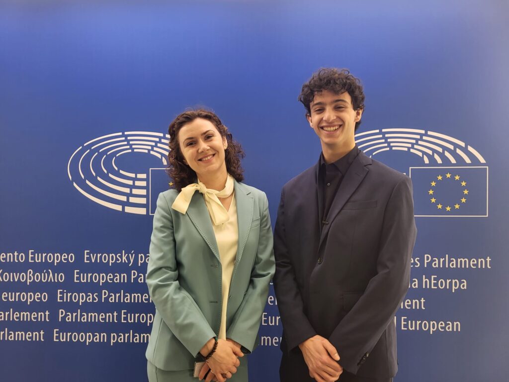 Suzana-Carp_Arslan-Jurion_Parlement-européen